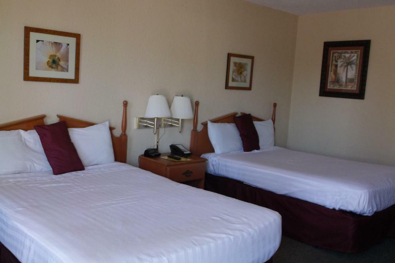 Days Inn & Suites By Wyndham Lake Okeechobee Buitenkant foto