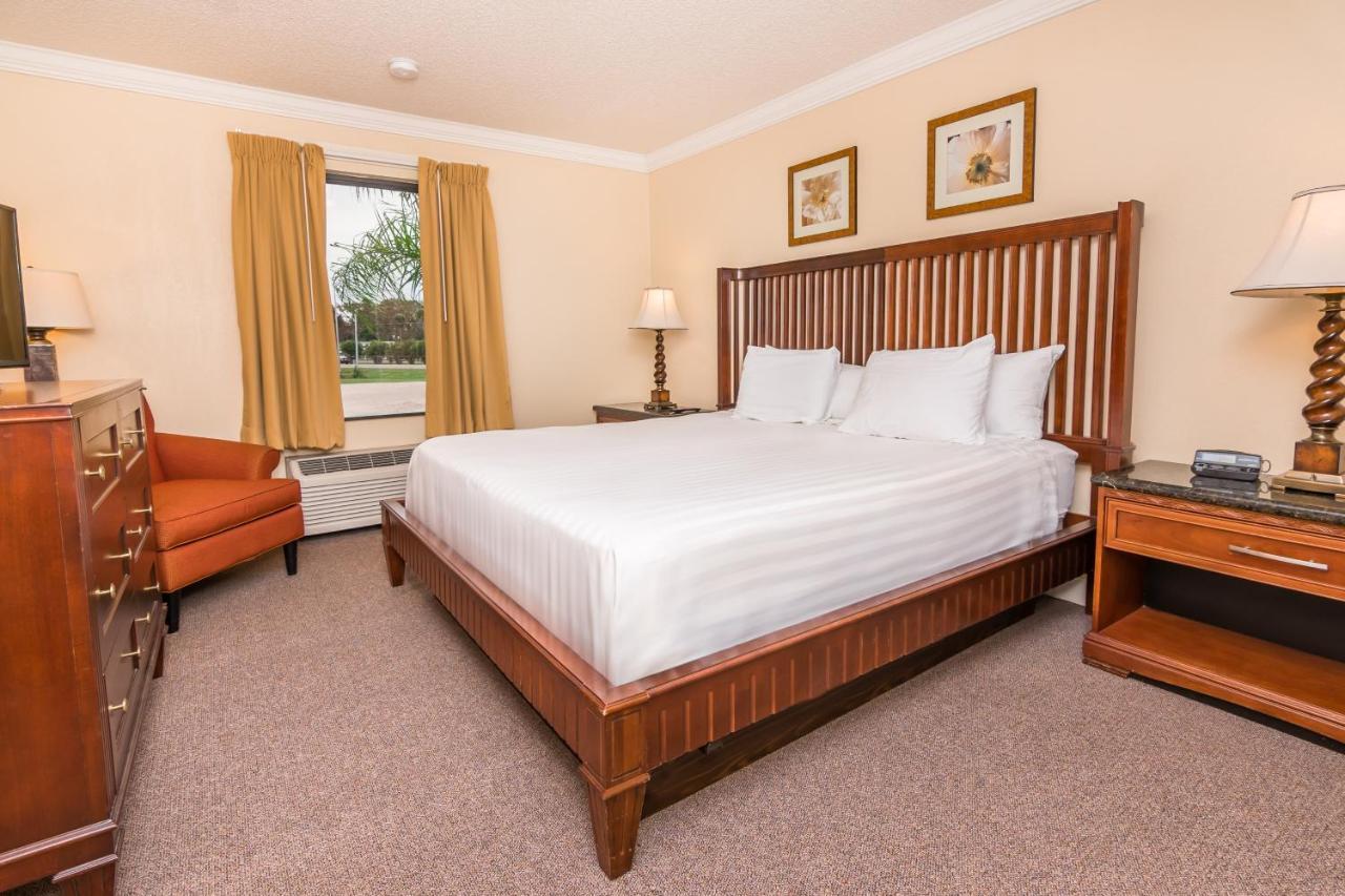 Days Inn & Suites By Wyndham Lake Okeechobee Buitenkant foto